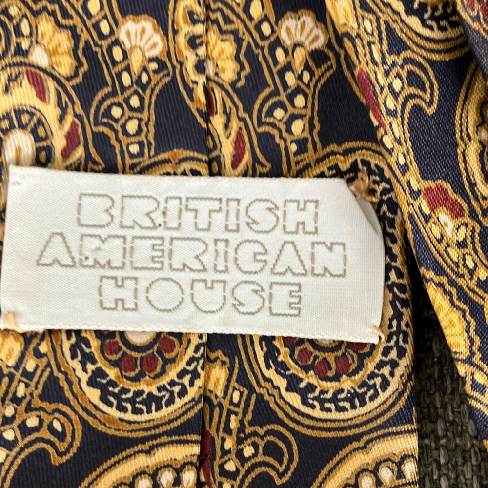 Vintage British American House Paisley Silk Tie - Navy and Gold